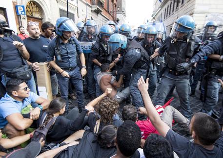 Gli scontri a Roma © ANSA