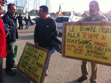 Manifestazione contro fabbrica di bombe a Domusnovas © ANSA