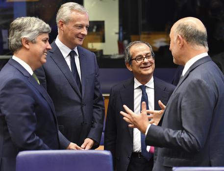Giovanni Tria, Bruno Le  Maire, e Pierre Moscovici © AP