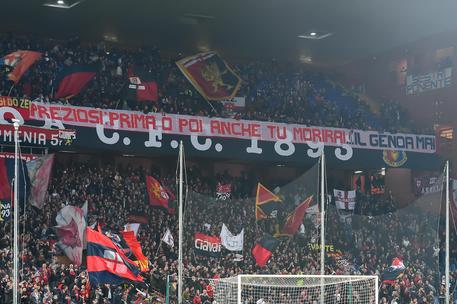 Calcio: Genoa; tifosi curva Nord contestano Preziosi © ANSA
