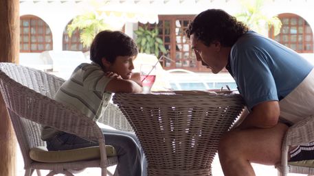 Xavier Bardem nei panni del boss Pablo Escobar in una scena del film Loving Pablo © ANSA
