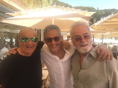 Tony Renis, Fiorello e Bobby Moresco © ANSA
