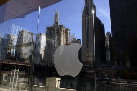 Apple, in calo richieste dati dai governi © AP