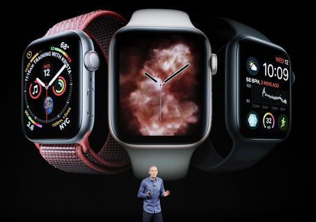 Mercato smartphone ormai saturo, Apple Watch è il futuro © AP