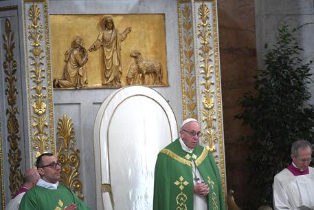 Pope Francis celebrates a Vespers' service © ANSA