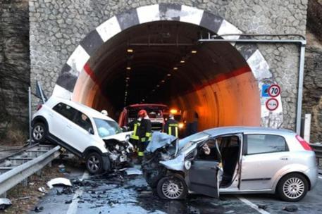 Incidente stradale Avise (Aosta) © ANSA