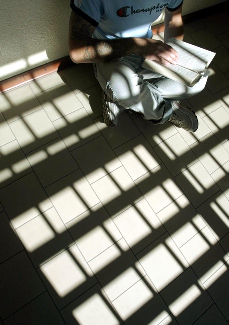 Un detenuto all'interno della sua cella © ANSA