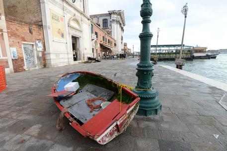 Venezia dopo l'acqua alta dei giorni scorsi © ANSA