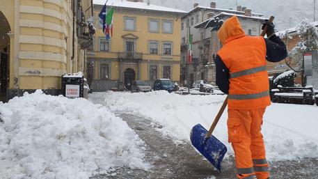 Neve in Trentino: guidare con prudenza. Al Tonale 60 centimetri © ANSA