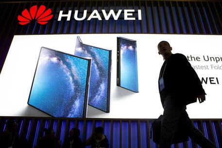 Huawei fa causa agli Usa, a rischio l'intesa Trump-Xi © EPA