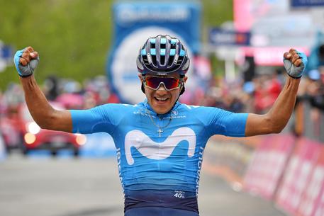 Giro: Polanc si arrende, Carapaz è la nuova maglia rosa © ANSA
