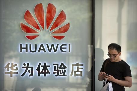 Huawei, nessun taglio alla produzione © AP