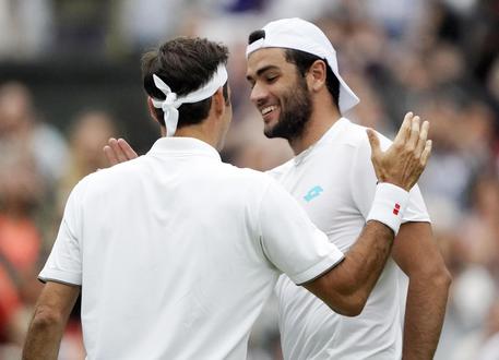 Federer e Berrettini © EPA