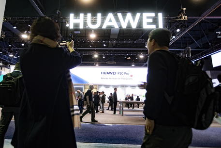 Huawei perde ricorso, non potrà servire agenzie Usa © EPA