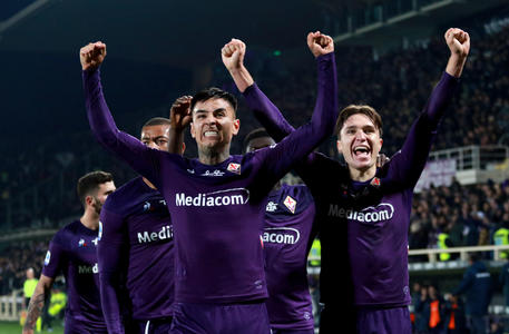 Un'esultanza di giocatori della Fiorentina © ANSA 