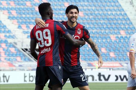 Bologna-Lecce 3-2: 45' (+3) contropiede a campo aperto, Gabriel respinge tentativo di Santander, Orsolini per Barrow che insacca. © ANSA