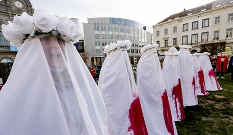 Proteste in Polonia per l'entrata in vigore della restrittiva legge sull'aborto © EPA