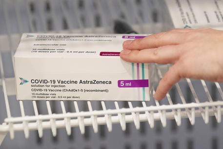 Il vaccino AstraZeneca © EPA