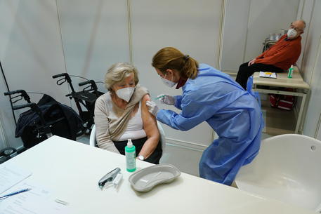 Vaccinazioni covid in Germania © EPA