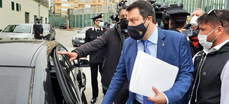 Matteo Salvini all'uscita dall'aula bunker © ANSA