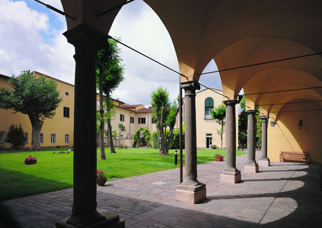 Il cortile interno dell'Istituto Sant'Anna di Pisa © Ansa
