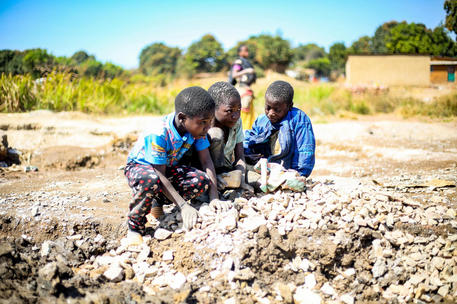 Bambini minatori a Kolwezi, nel sud della Repubblica democratica del Congo © ANSA