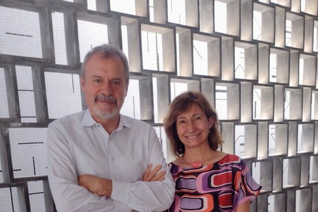 La experta en Patrimonio universal, Francesca Morandini, y Andrea Baldi, director del IIC
