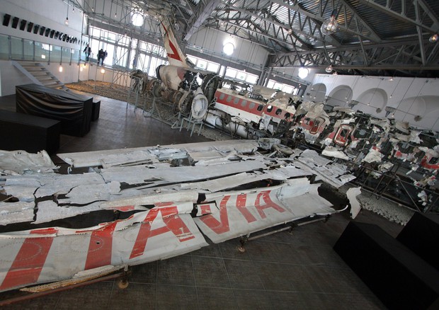 L'aereo Itavia ricostruito con i pezzi recuperati in mare © ANSA