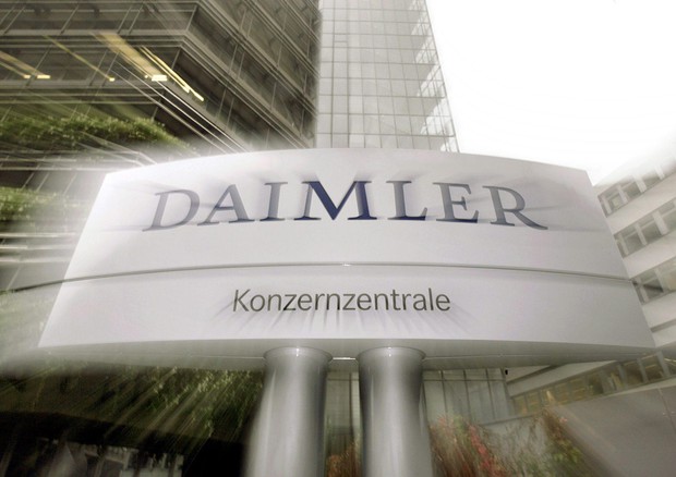 Daimler: accetta multa da 870 milioni per Dieselgate © EPA