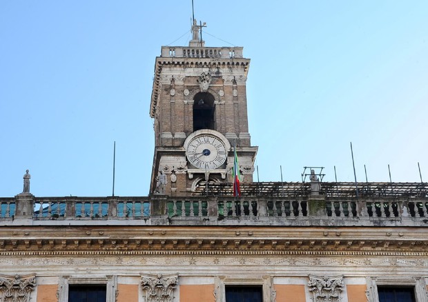 L'orologio a piazza del Campidoglio © ANSA
