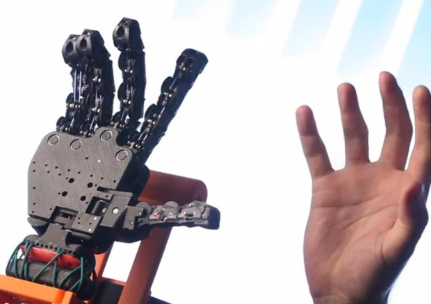 Ecco Softhand la prima mano robotica made in Italy © ANSA