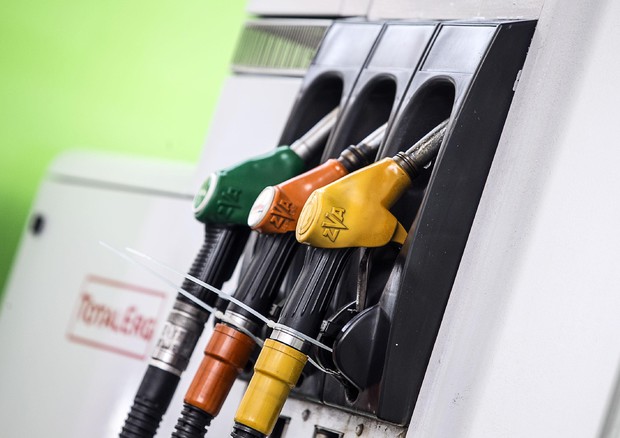 Sale a 17 mld spesa per carburanti a gennaio-aprile, +10% © ANSA