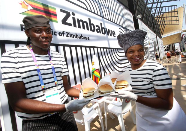 Expo: Zebraburger nel Padiglione dello Zimbabwe © ANSA