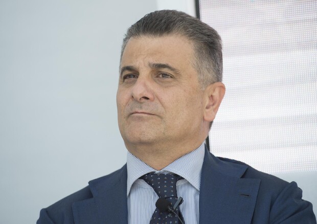 Il sottosegretario al ministero della Salute Vito De Filippo, durante l'assemblea Pubblica Assogenerici © ANSA