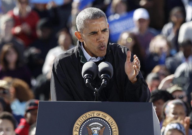 Barack Obama parla in Ohio (foto: EPA)
