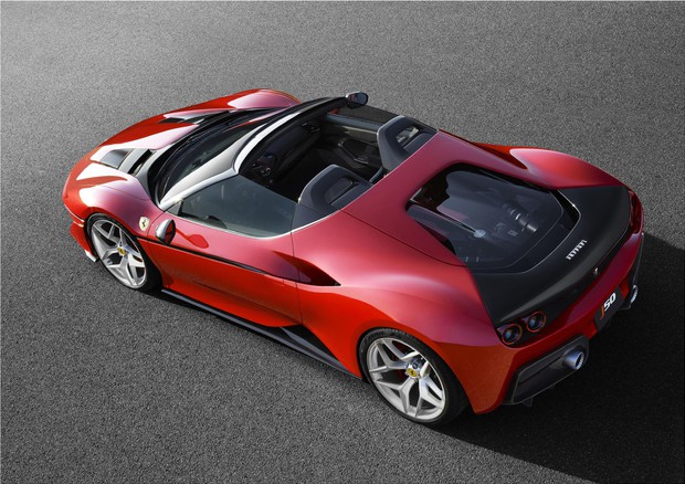 Ferrari, per i suoi 50 anni Giappone svelata a Tokyo la roadster J50 © ANSA