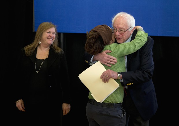 Bernie Sanders, Heidi Allen, Jane Sanders (foto: AP)