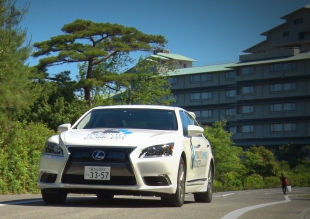 Lexus presenta al G7 guida autonoma cittadina © Lexus