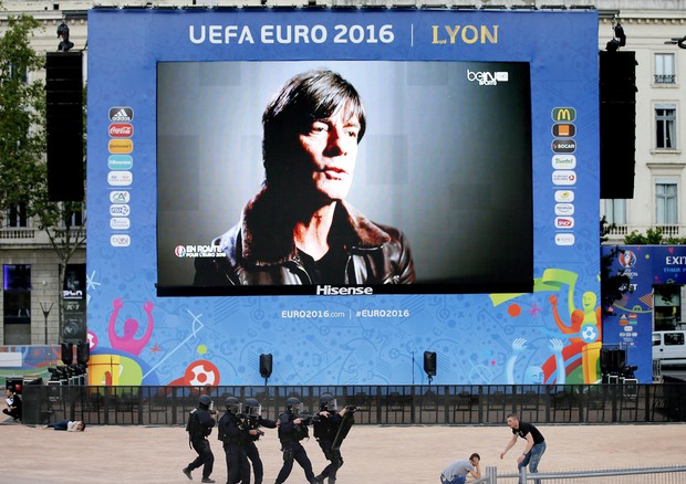 Euro 2016: governo lancia applicazione 'allerta attentati' (foto: EPA)