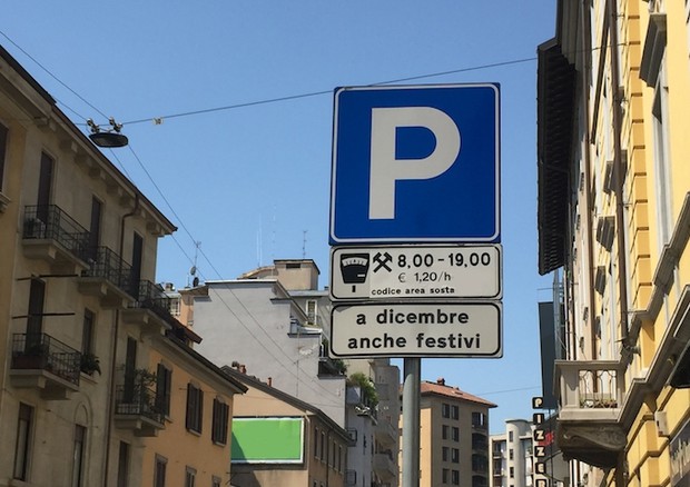 Bancomat 'respinto'? Parcheggio strisce blu va sempre pagato © Damiano Bolognini Cobianchi