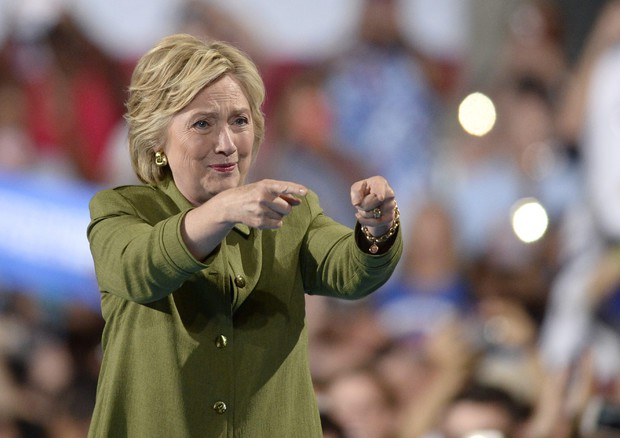 Hillary Clinton campaigns in Tampa (foto: EPA)