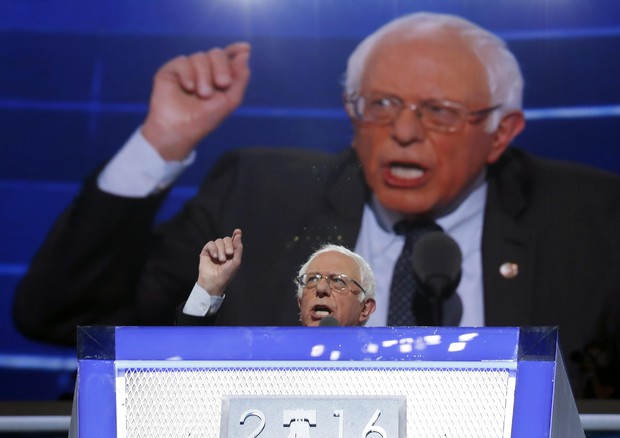 Bernie Sanders (foto: AP)