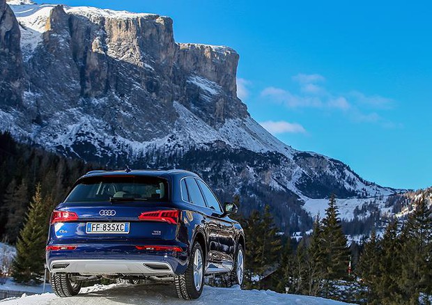 Audi con nuova Q5 a sostegno dell'evento Care's in Val Badia © Audi Italia Press