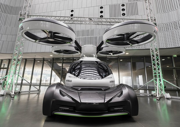 In mostra Pop.Up, l'auto volante a metà tra drone e vettura © Ansa