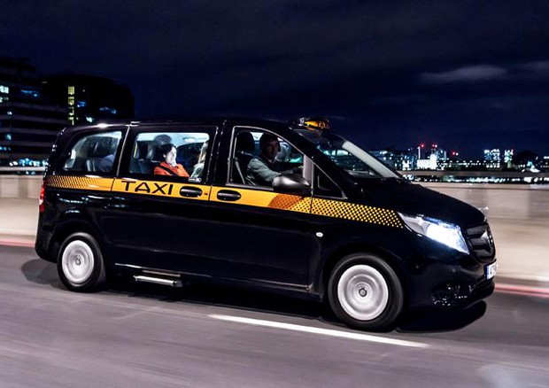 A Londra Mercedes Vito fa concorrenza a taxi tradizionali © ANSA