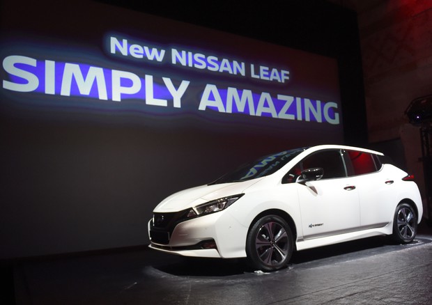 Nuova Nissan Leaf, più autonomia e ricarica bidirezionale © Ansa