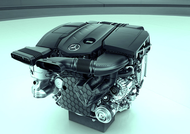 Mercedes rende pi pulito il diesel con l'ibrido plug-in © Daimler Press