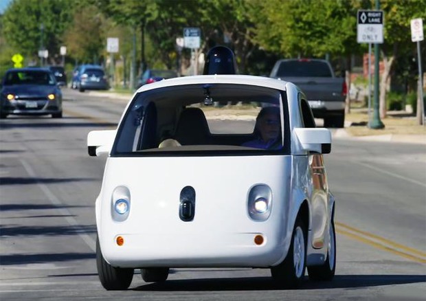 Waymo Google guida classifica brevetti per guida autonoma © ANSA