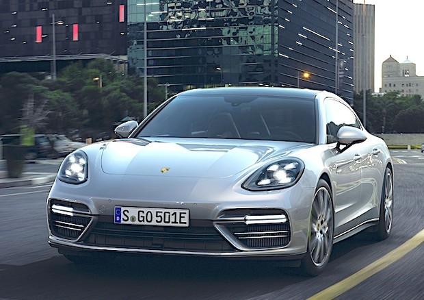 Porsche Panamera, la nuova ibrida è più potente della Turbo © Porsche