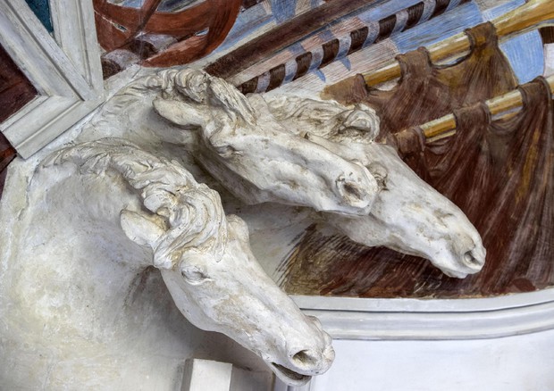Castel Sant'Angelo, cavalli sul soffitto della Sala degli Stendardi (ANSA)